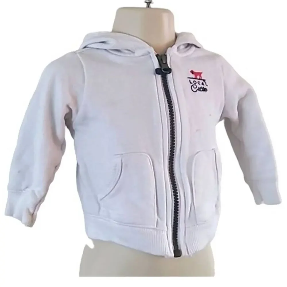 Excellent condition Carter’s White Local Cutie Baby Zip-Up Hoodie Size 9 Months